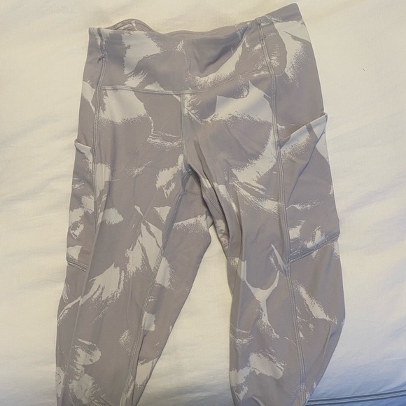 Lululemon limited edition leggings - Picture 3 of 3